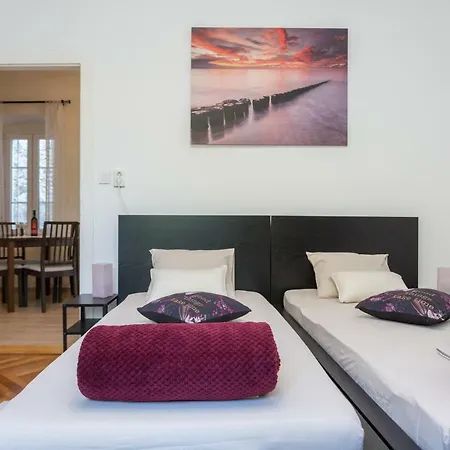 Kuca Za Odmor Isabella Apartment *