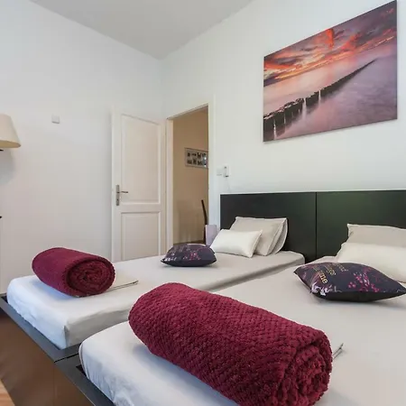 Kuca Za Odmor Isabella Apartman