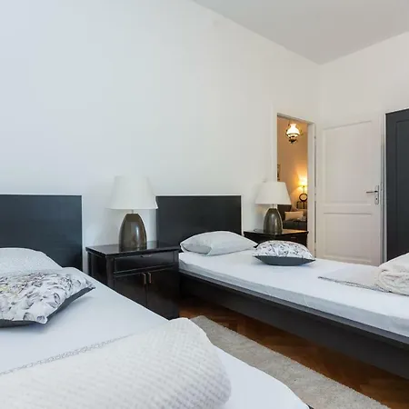 Kuca Za Odmor Isabella Apartman *